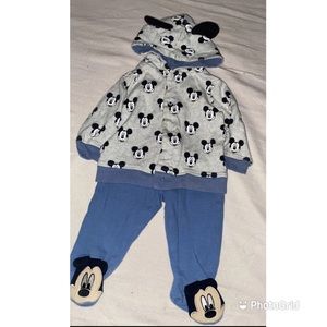 Mickey Mouse set 3-6 months